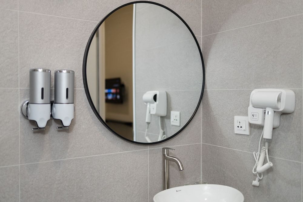 Hotel Luma Senawang Deluxe Double Room 6