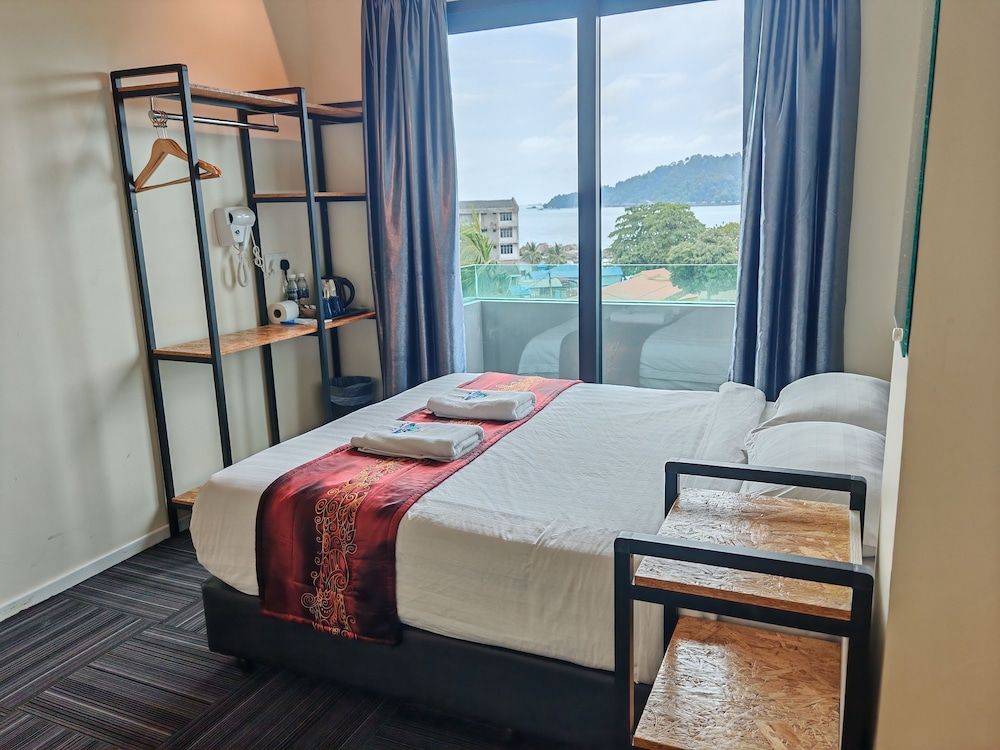 Pangkor Pop Ash Hotel Deluxe Queen 3