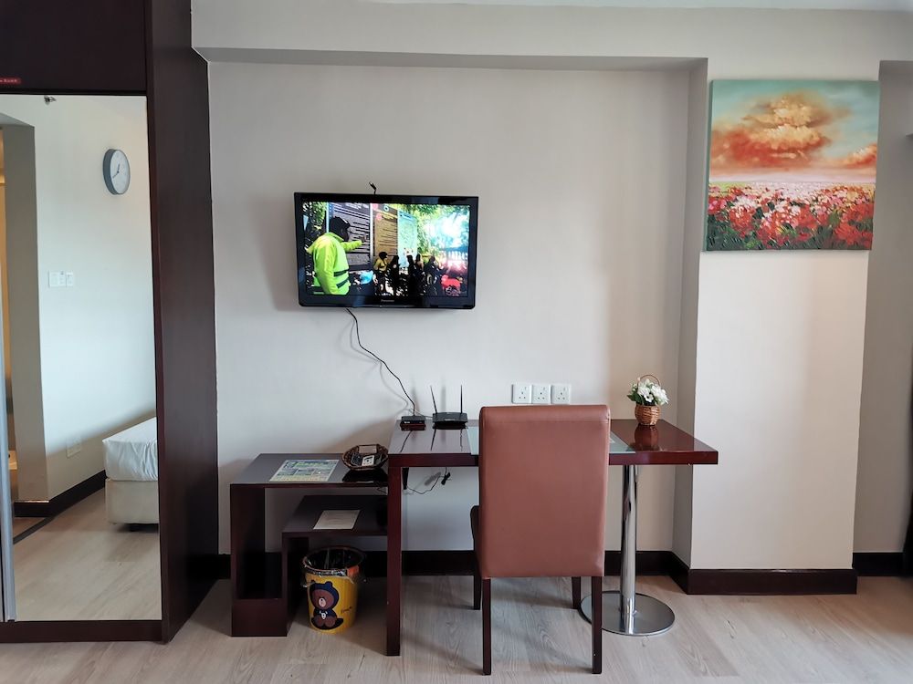 Standard Apartment (Tulip)