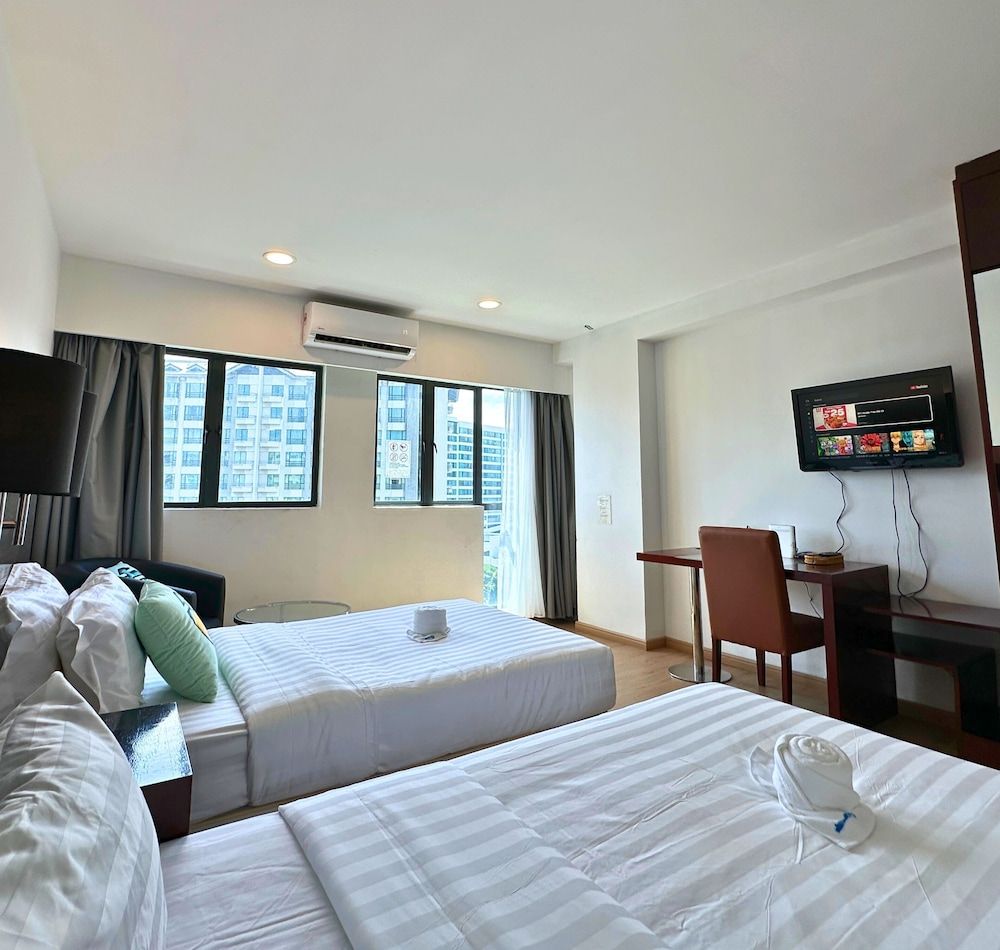 Standard Apartment (Cosmos)