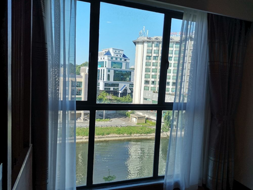 Family Apartment (Seraya)