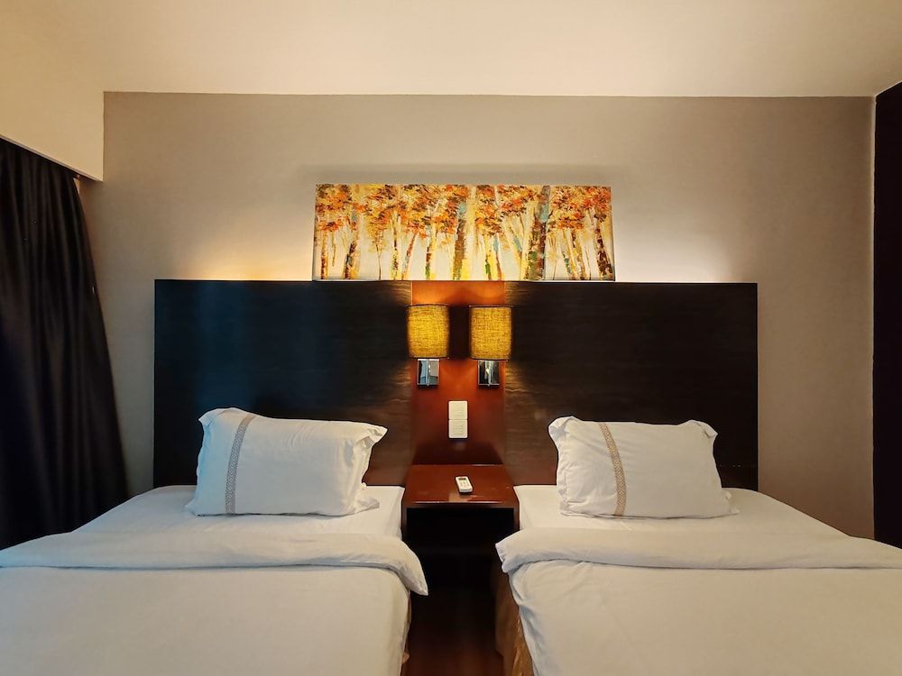 Executive Apartments (Daisy)
