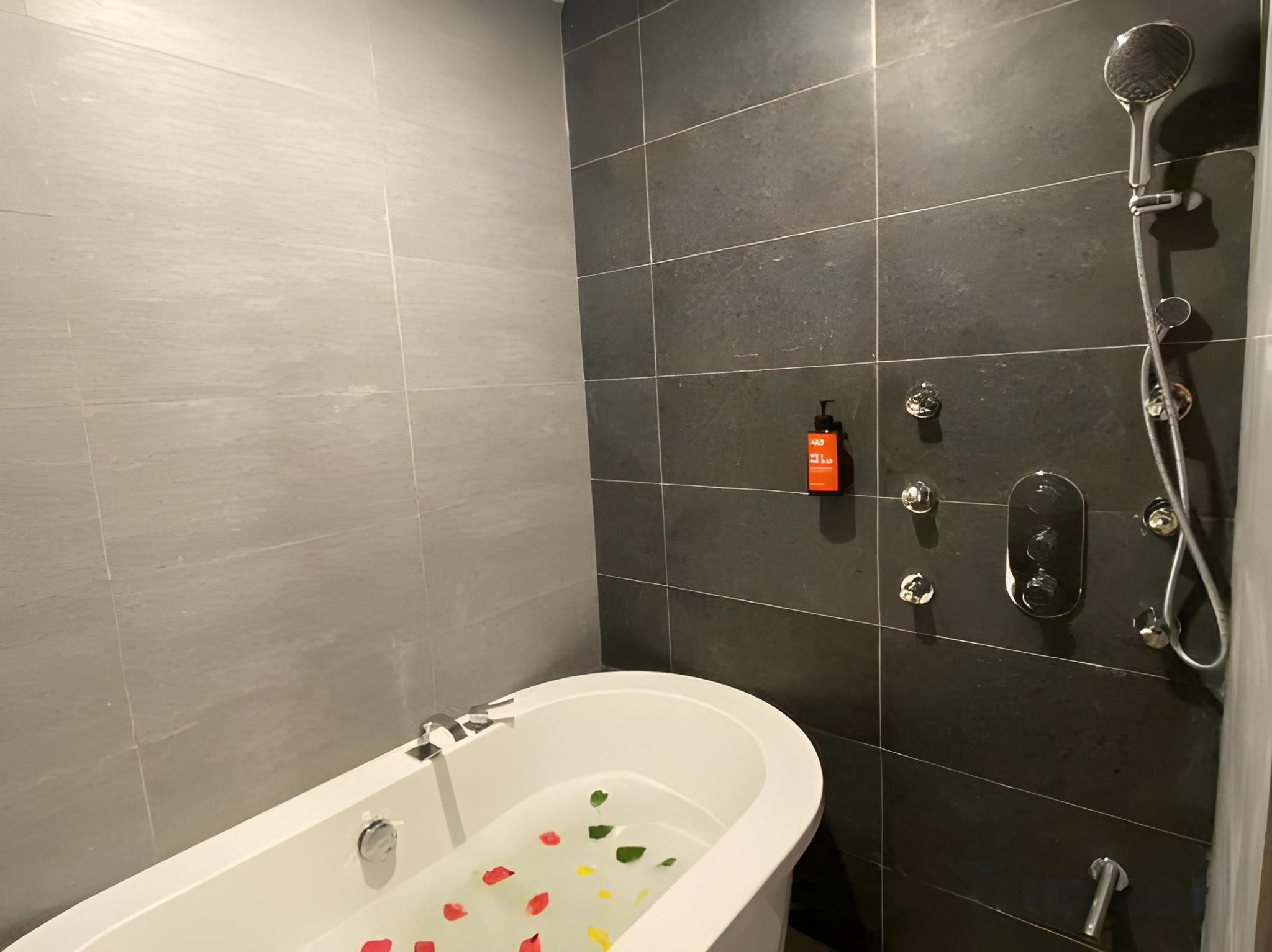 2843b804b74d8ca00635560e6975ae48