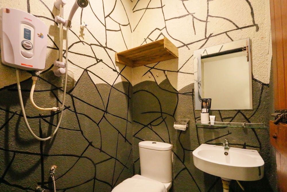 Anggun Hotel Superior Twin Room 8