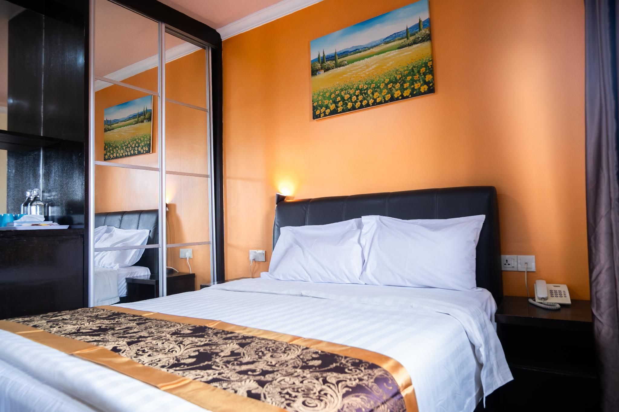 Premium Family - 4 Suite with Jacuzzi Spa Bath