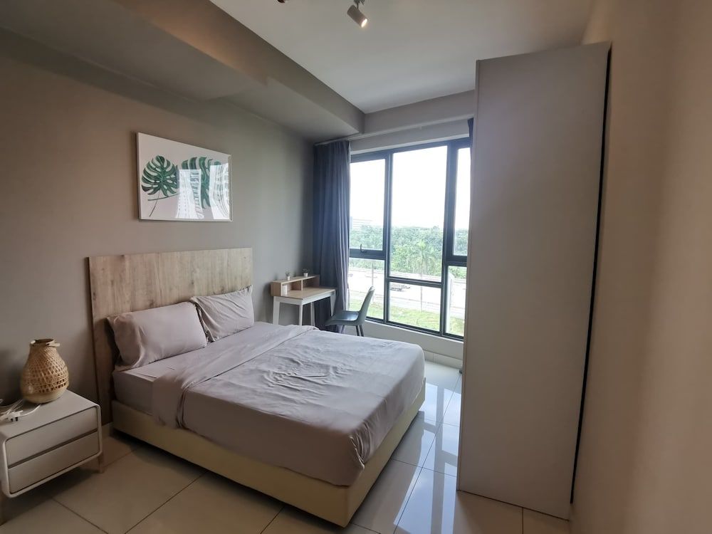 Edumetro  Subang Jaya Comfort Studio 2