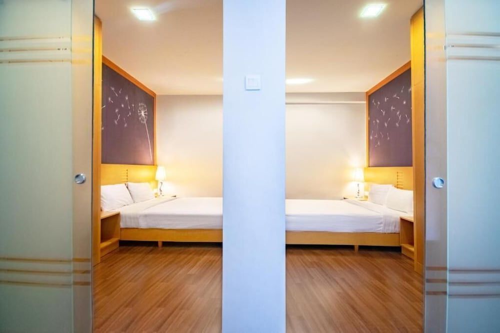Deluxe Apartment, Balcony, Hill View