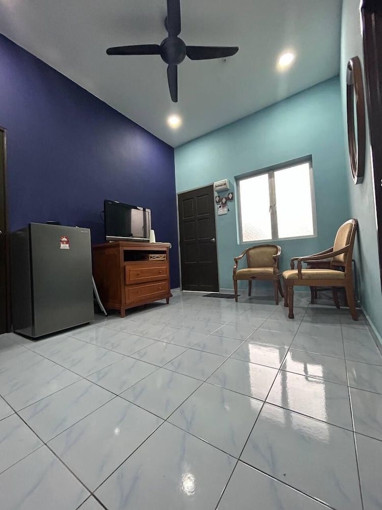 Mahasa Penarik Homestay Standard Chalet 4