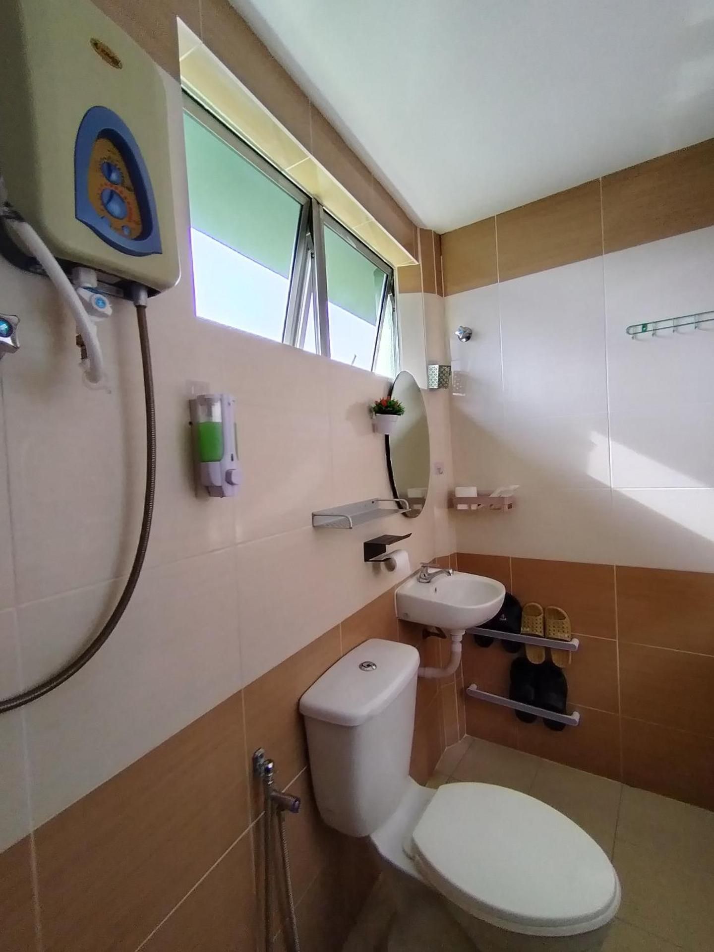 Hotel O Seremban Near SnowLim Wonderland Formerly M&N Hotel Family Bunk Room 2