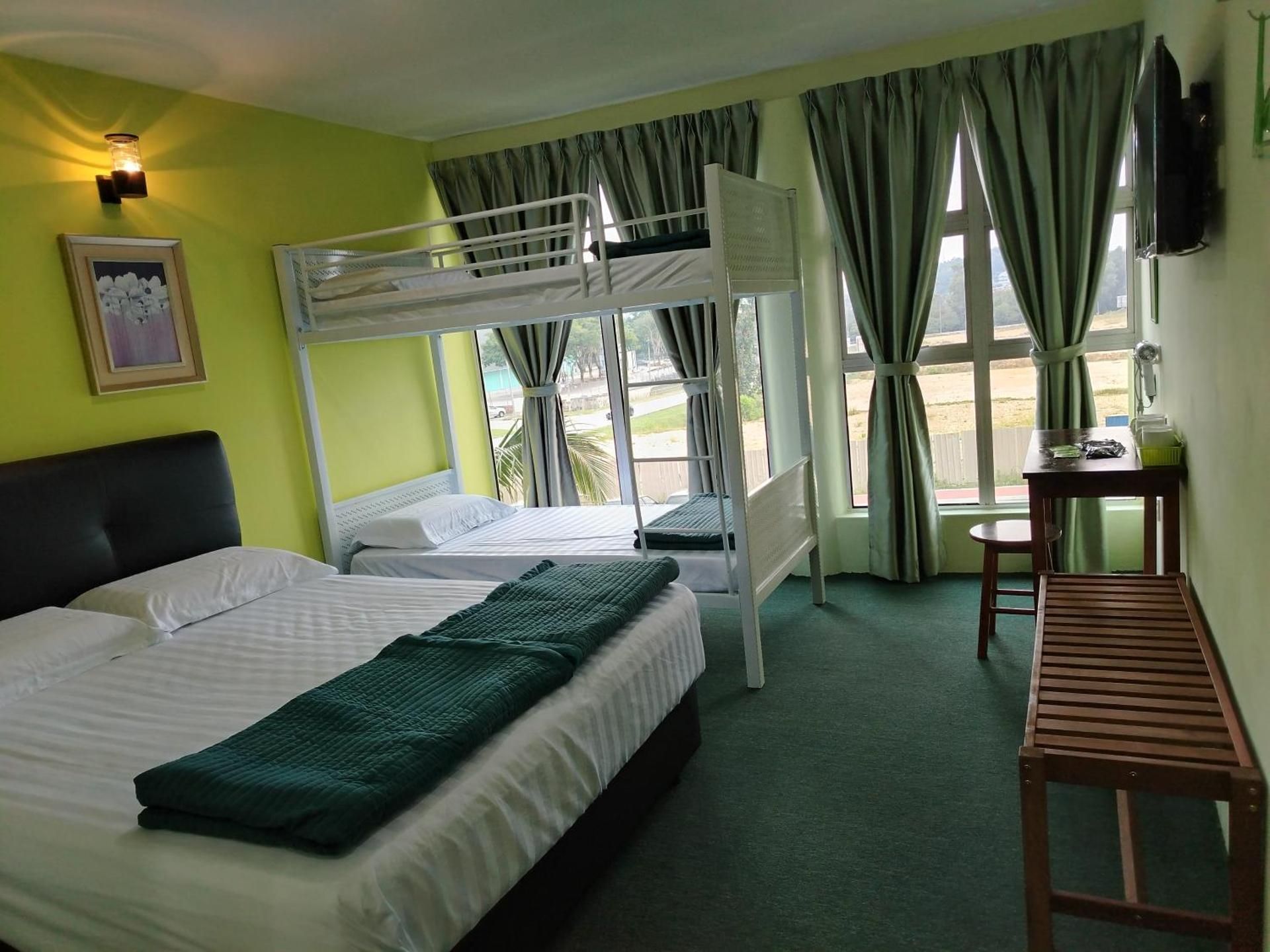 Hotel O Seremban Near SnowLim Wonderland Formerly M&N Hotel Suite family