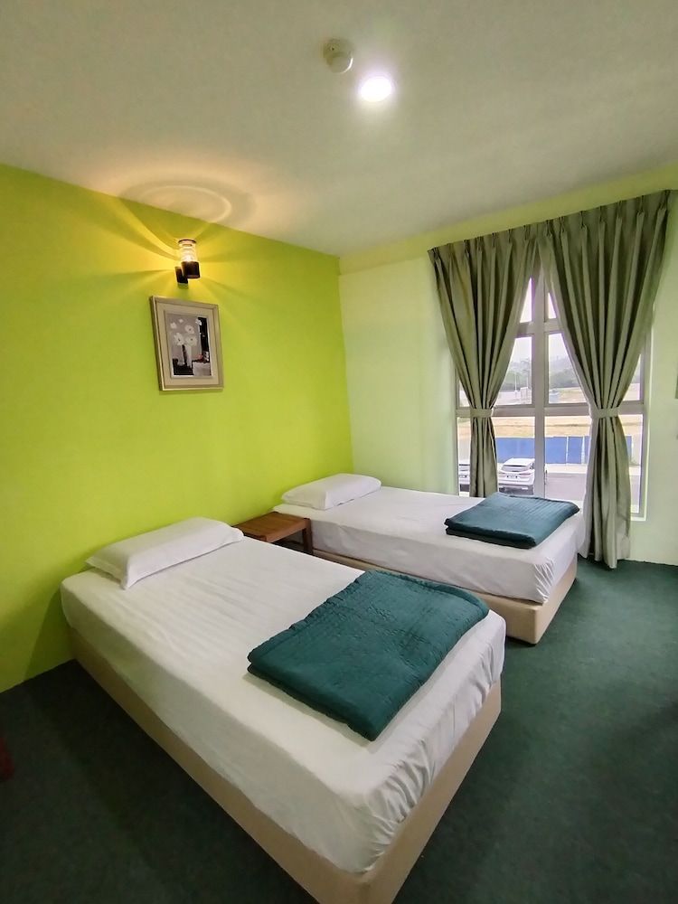 Hotel O Seremban Near SnowLim Wonderland Formerly M&N Hotel