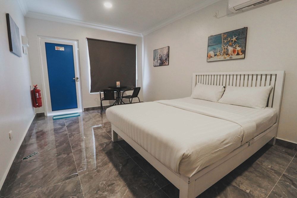 Coastal Bay Dungun Staycation Deluxe Double Room, Sea View 3