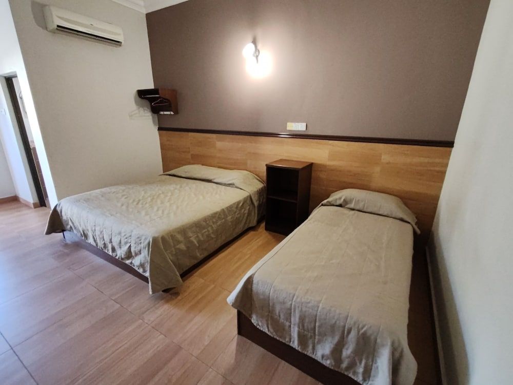 Queen Room
