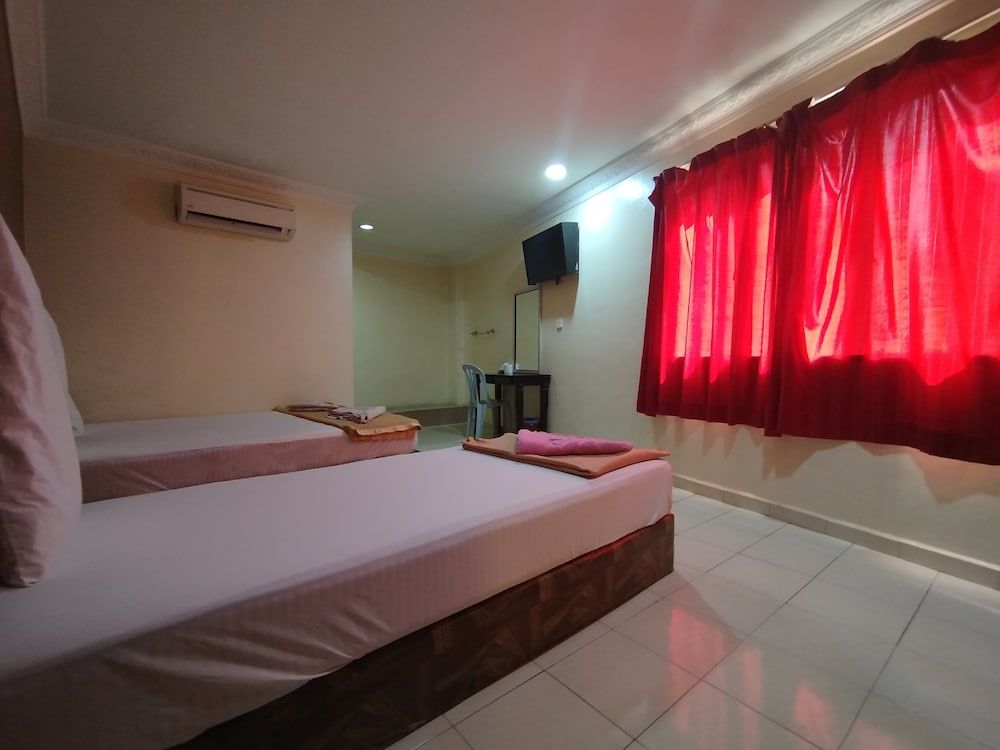 Sentosa Villa Hotel Family Triple Room 2