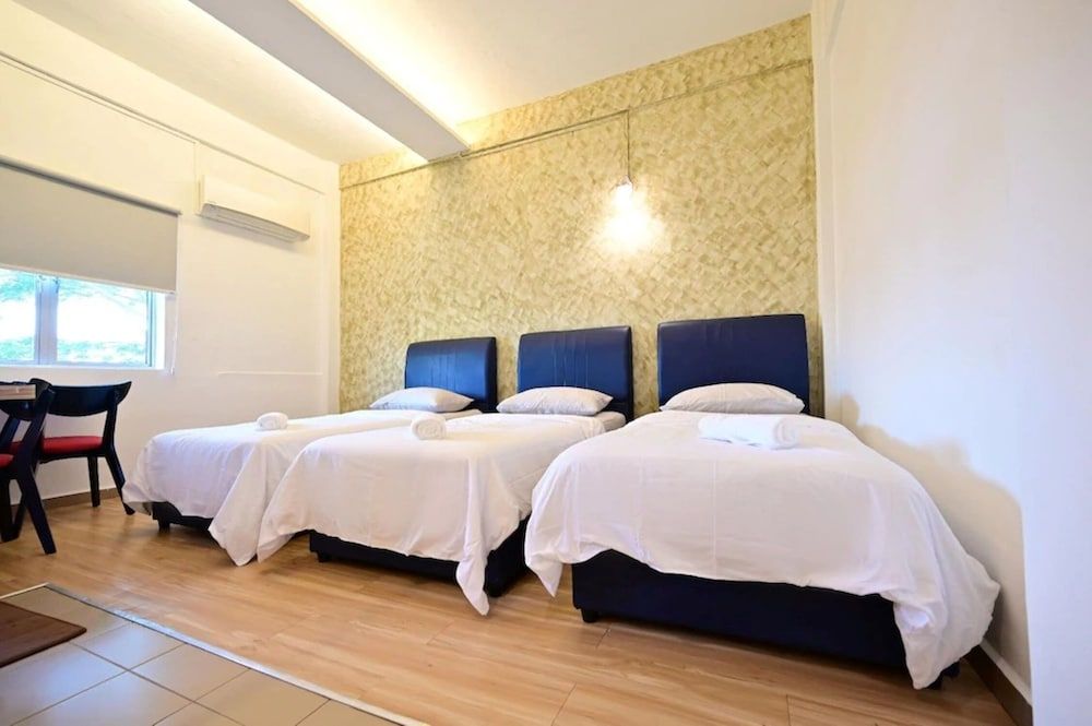First Star Homestay Deluxe Triple Room