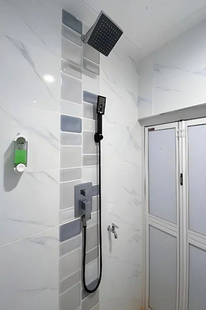 Coop Hotel Kangar Deluxe Double Room 6