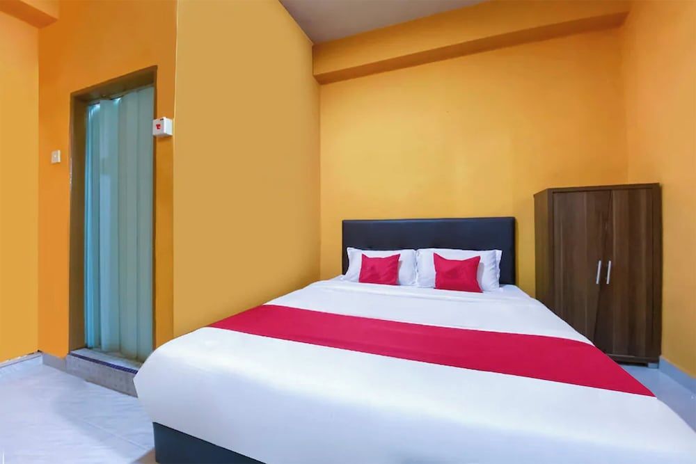 Coop Hotel Kangar Deluxe Double Room 3