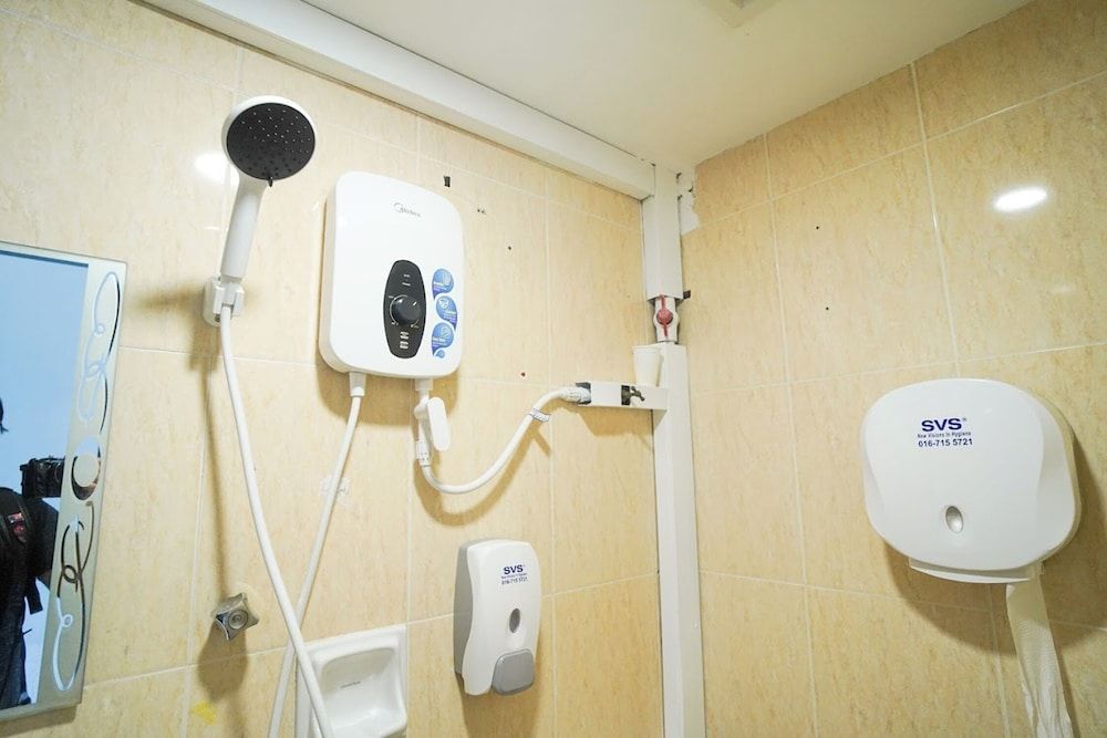 B Link Hotel Basic Twin Room 8