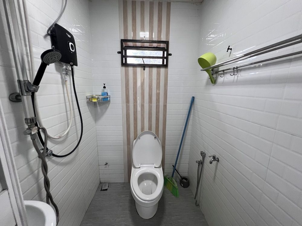 Nurbayu Chalet, Kemaman Family Suite 9