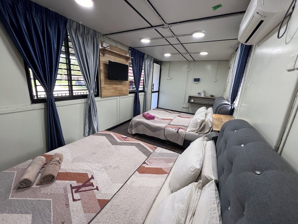 Nurbayu Chalet, Kemaman Family Suite 5