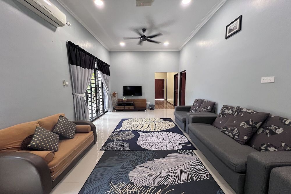 Nurbayu Villa (3 and 4 bedroom Villa) Kemaman Villa 12