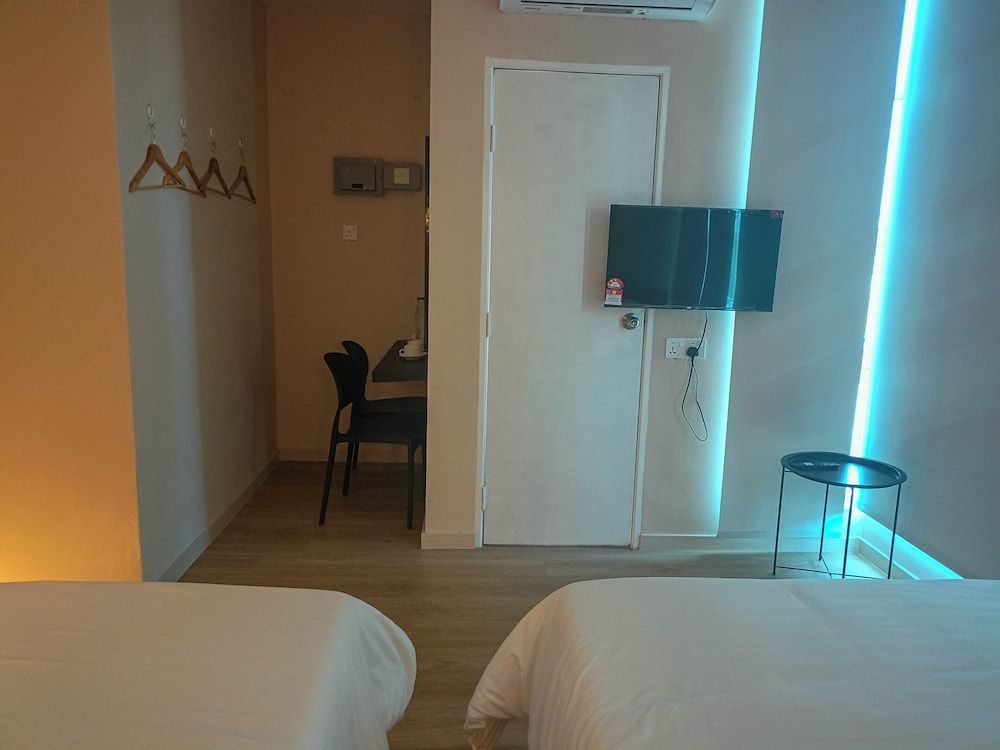 Keteri Boutique Hotel Family Double Room, City View 12