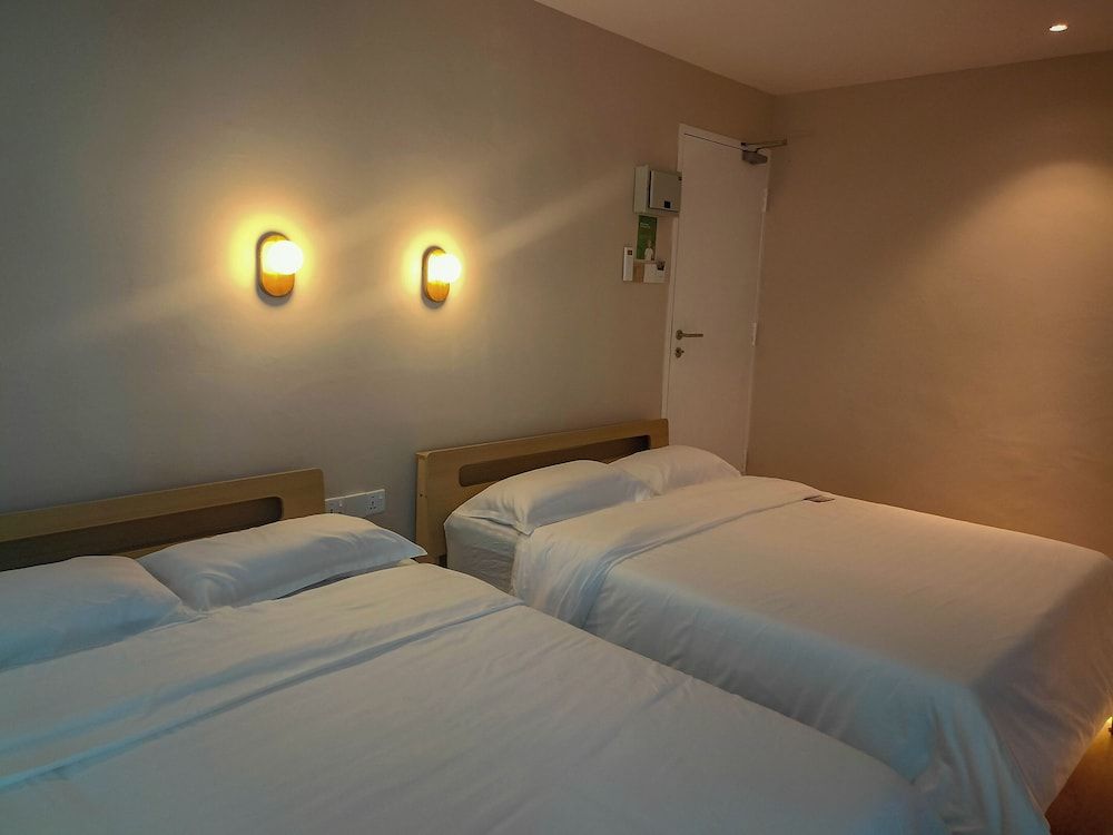 Keteri Boutique Hotel Family Double Room, City View 4