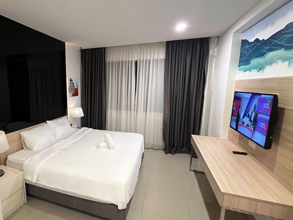 Grand Ion Delemen by Manhattan Group Apartment, 1 Bedroom 6