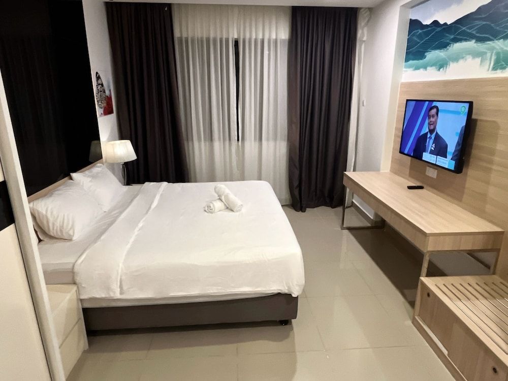 Grand Ion Delemen by Manhattan Group Apartment, 1 Bedroom 10