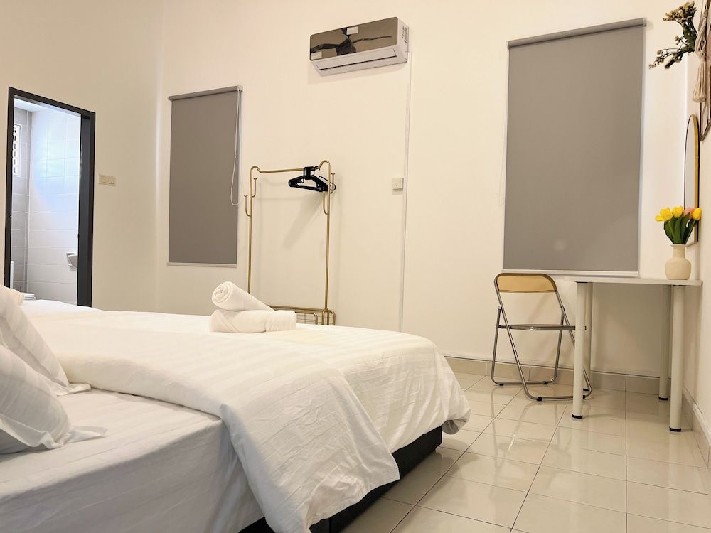 Corner House Puchong 18 pax Kid BBQ Family House, Patio, Corner 4