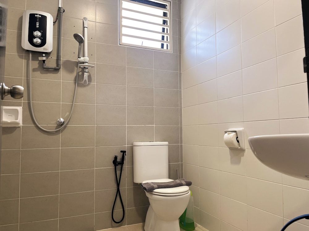 Corner House Puchong 18 pax Kid BBQ Family House, Patio, Corner 20