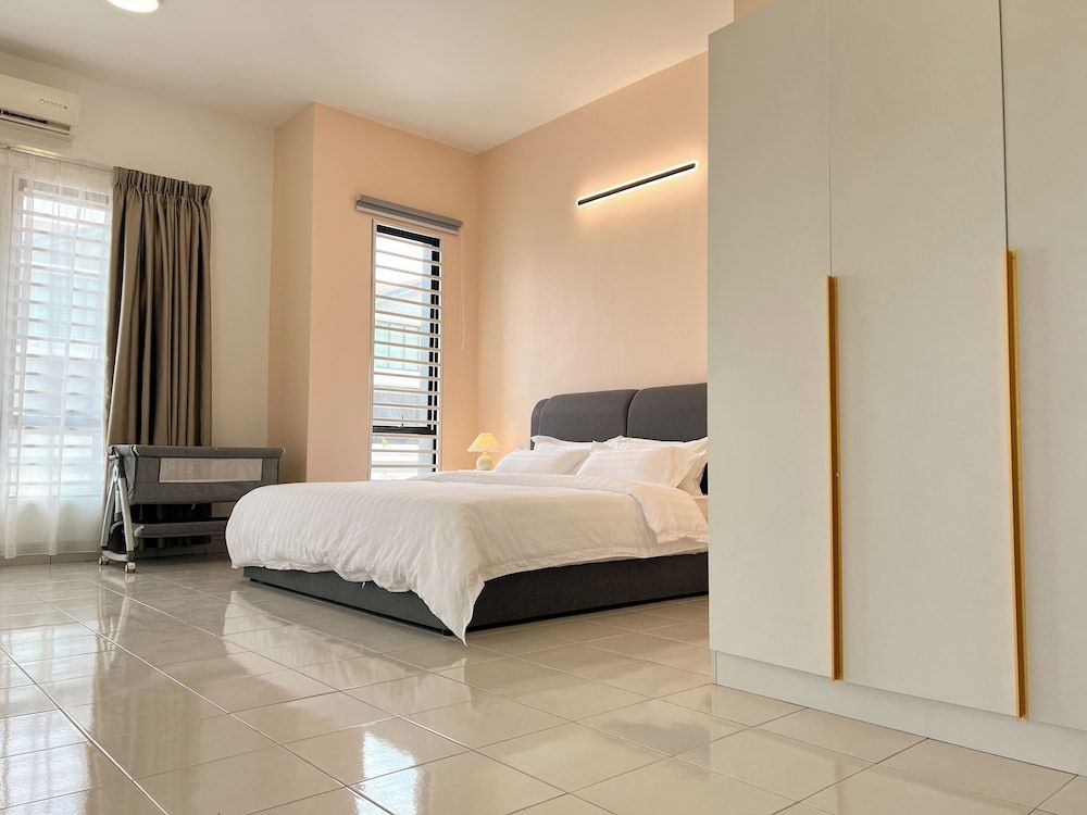 Corner House Puchong 18 pax Kid BBQ Family House, Patio, Corner 17