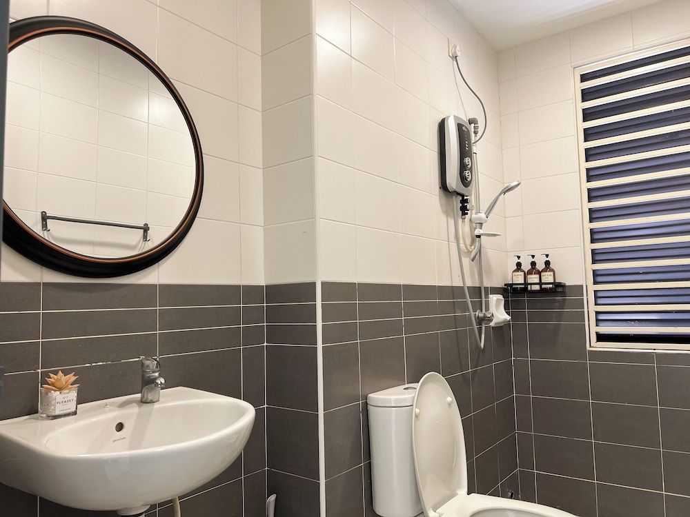 Corner House Puchong 18 pax Kid BBQ Family House, Patio, Corner 23