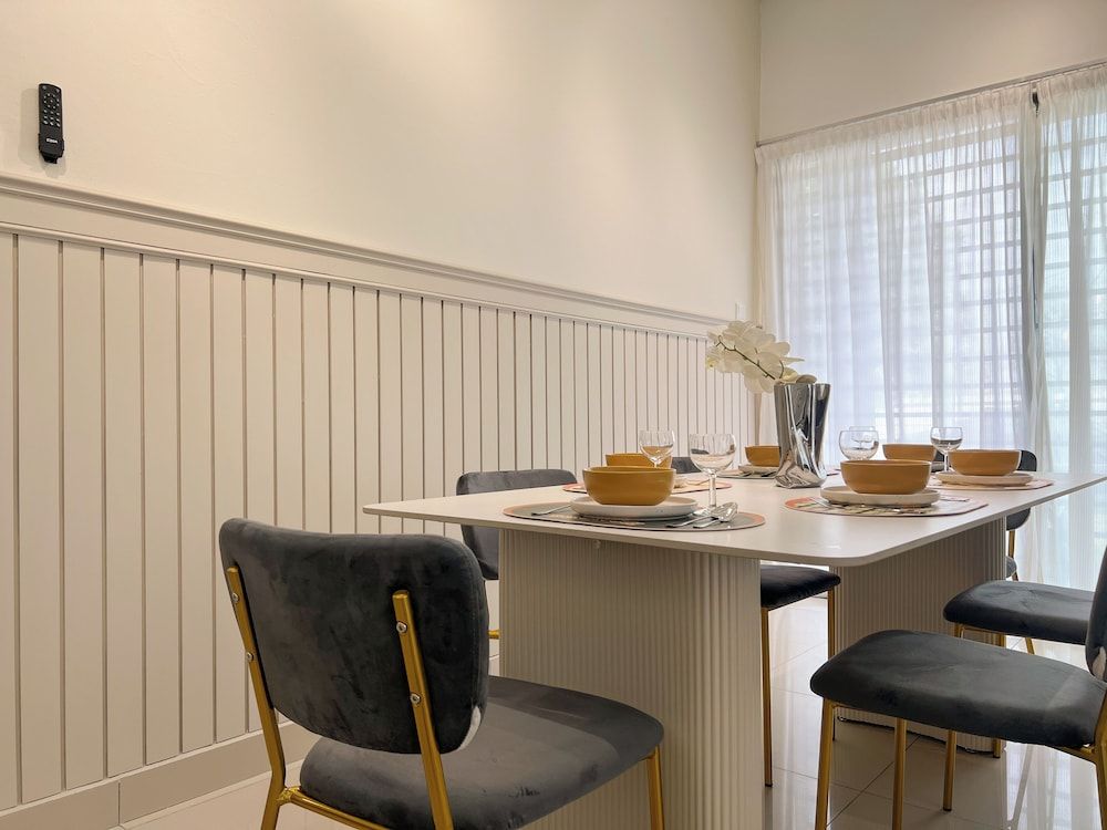 Corner House Puchong 18 pax Kid BBQ Family House, Patio, Corner 38