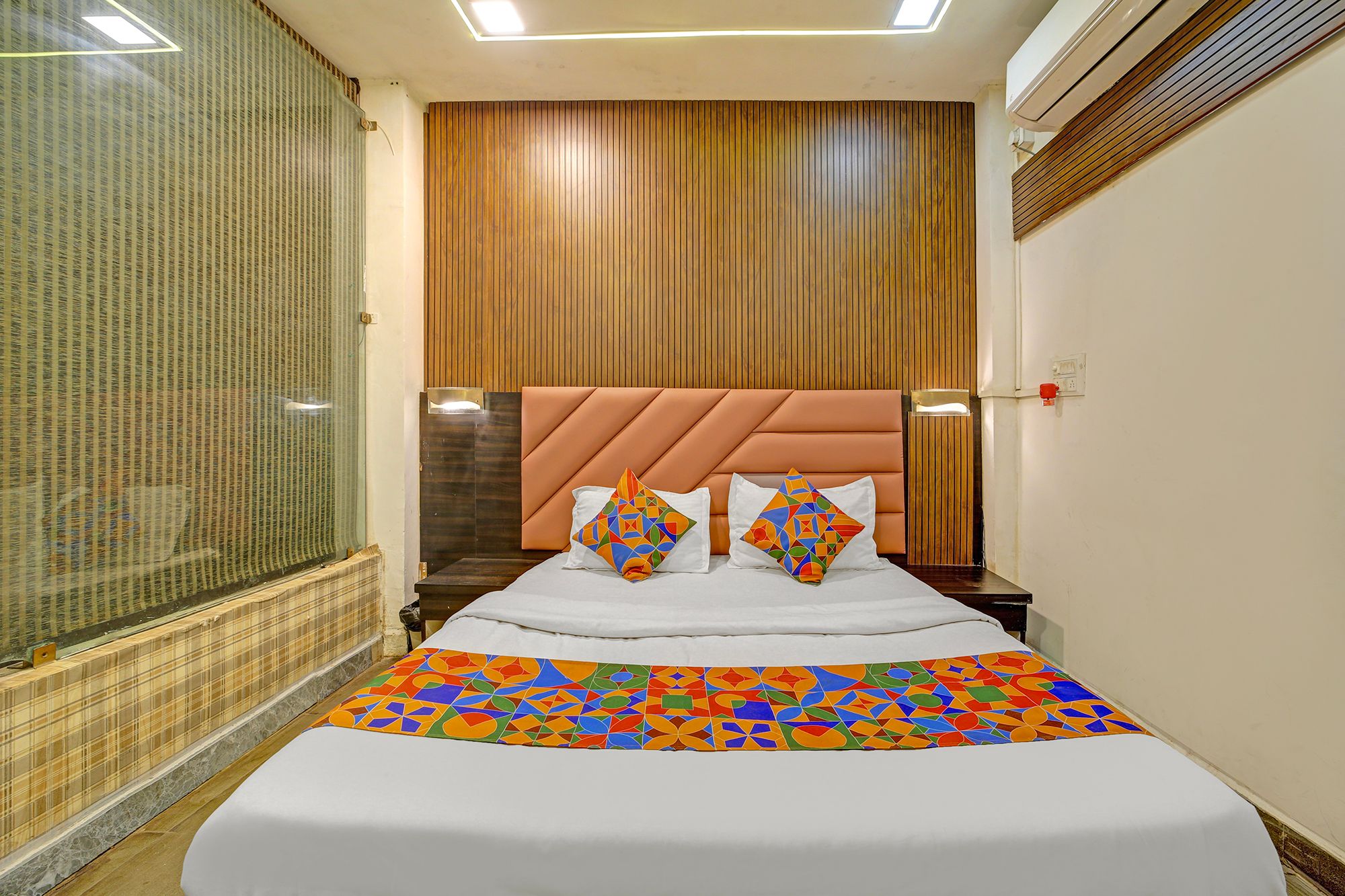 FabHotel Alexa Deluxe Room 3