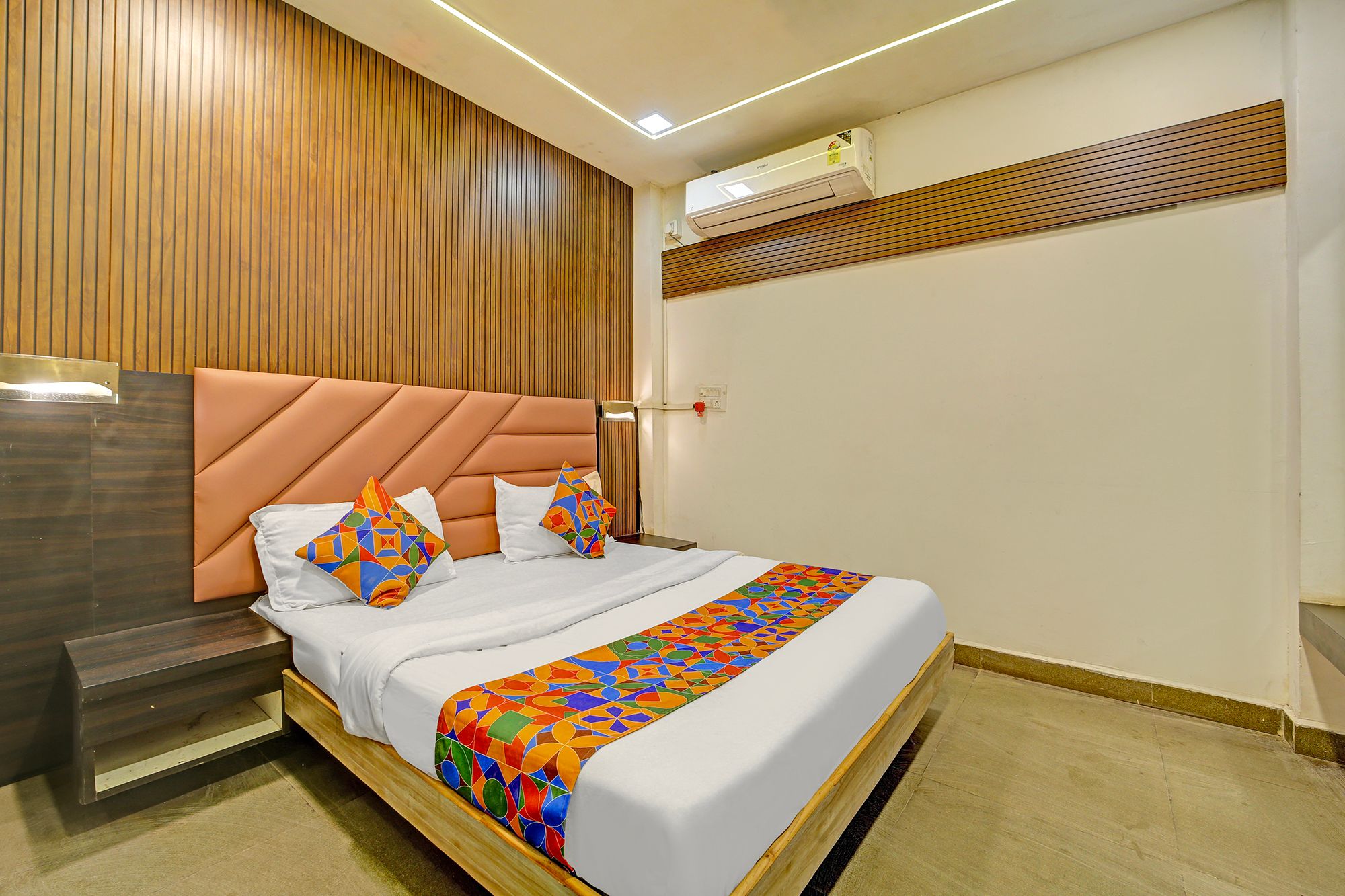 FabHotel Alexa Deluxe Room 2