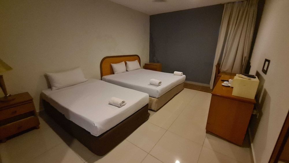 Hotel O De Melor Bangi Gateway Deluxe Triple Room 4