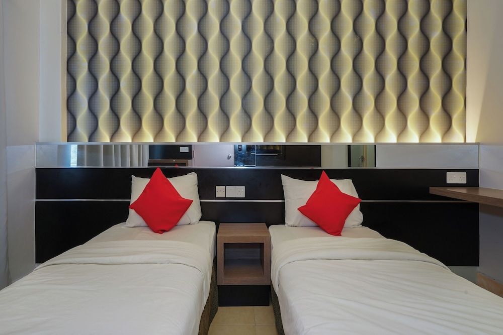 Dancenter Near Shell Jalan Iskandar Shah, Orchard Deluxe Twin Room 2