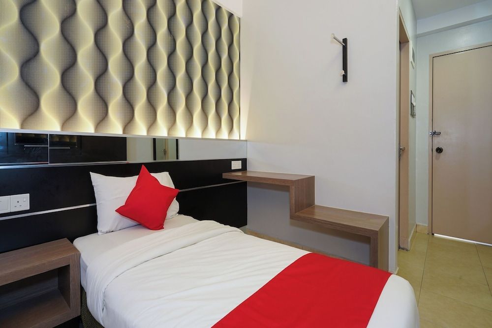 Dancenter Near Shell Jalan Iskandar Shah, Orchard Deluxe Twin Room 4