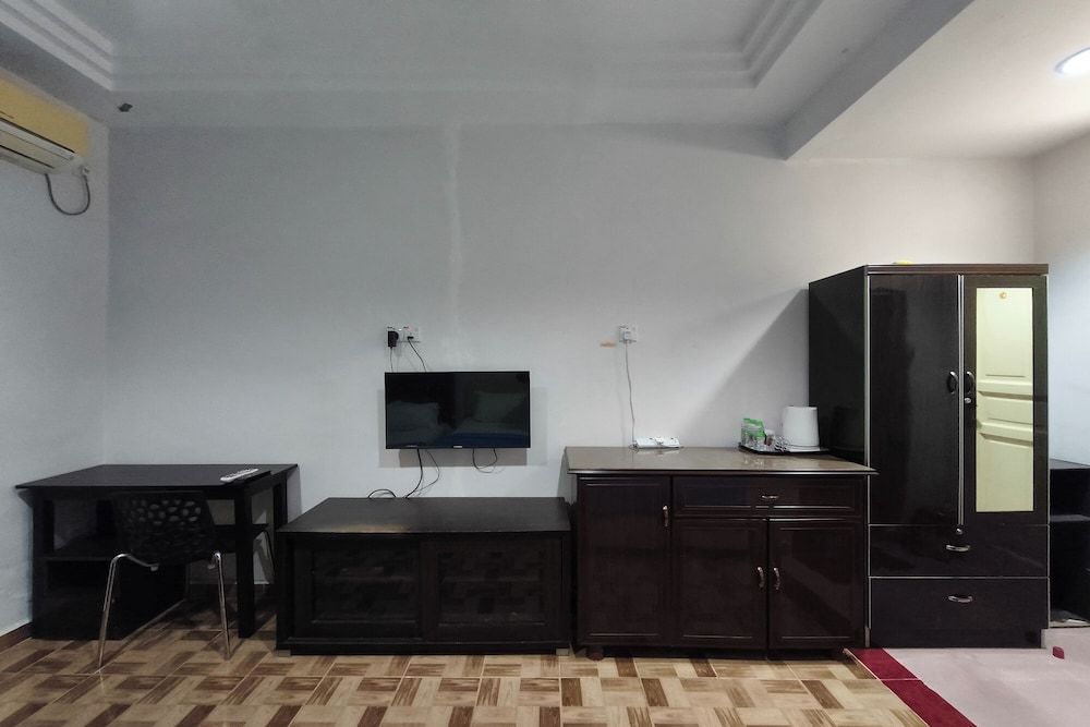 Darul Salam Inn Deluxe Triple Room 6