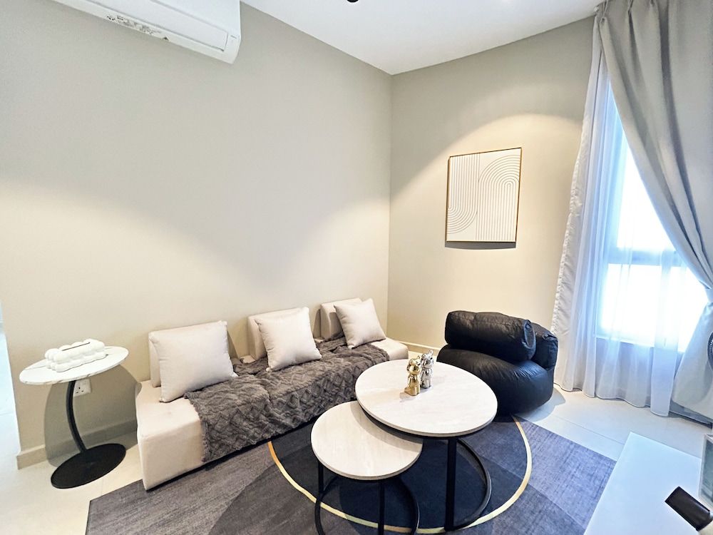 The Paxtonz by Manhattan Group Apartment, 2 Bedrooms 37