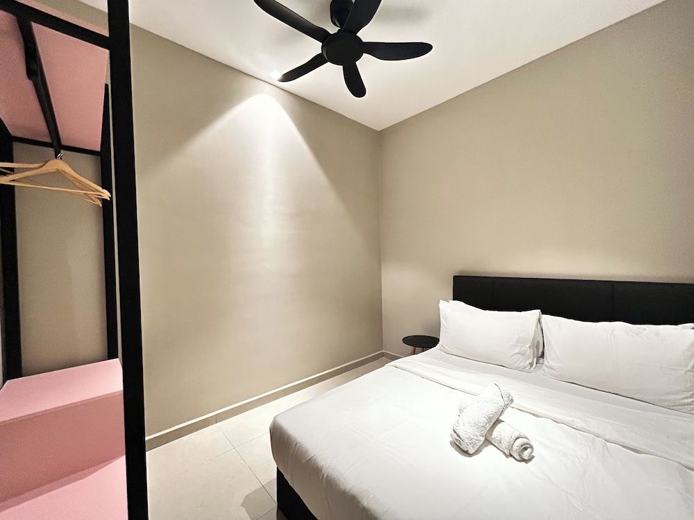 The Paxtonz by Manhattan Group Apartment, 2 Bedrooms 10