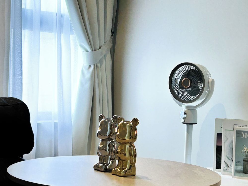 The Paxtonz by Manhattan Group Apartment, 2 Bedrooms 42