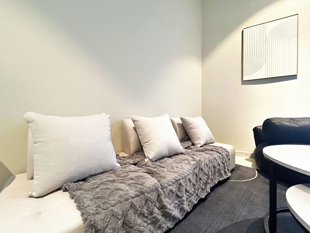 The Paxtonz by Manhattan Group Apartment, 2 Bedrooms 38