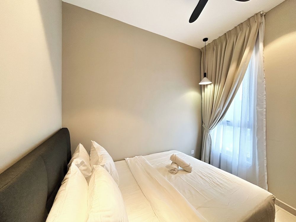 The Paxtonz by Manhattan Group Apartment, 2 Bedrooms 5