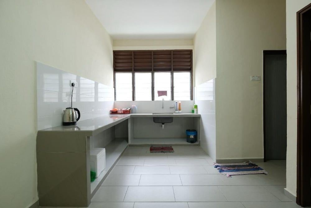 Comfortable Homestay in perai Comfort House, City View 6