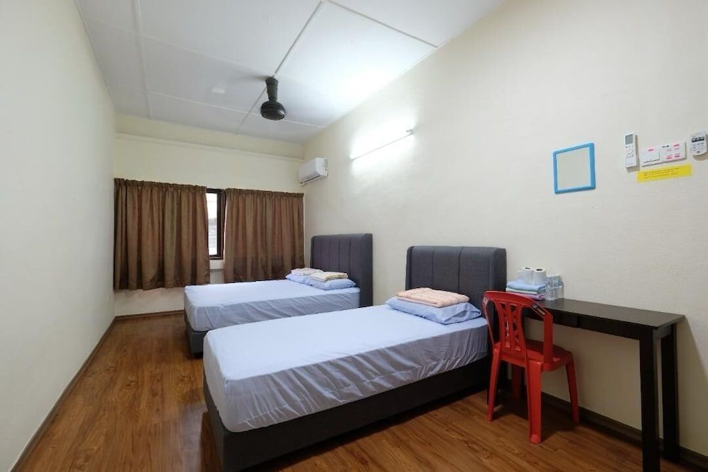 Comfortable Homestay in perai Comfort House, City View 2