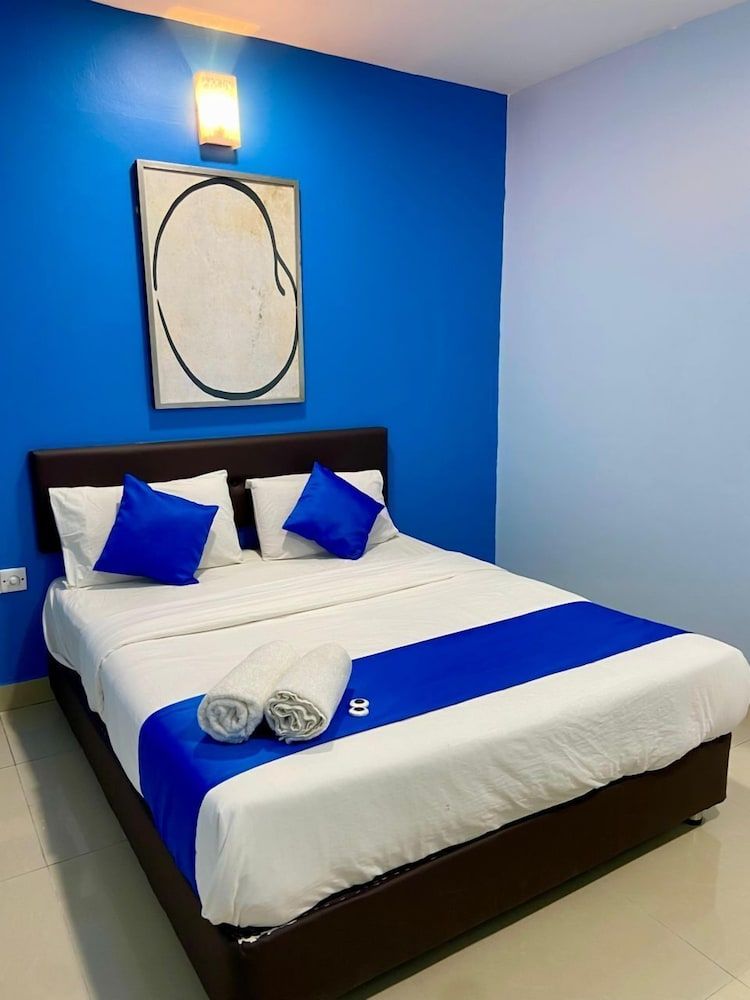 Royals Star Hotel Deluxe Double Room 2