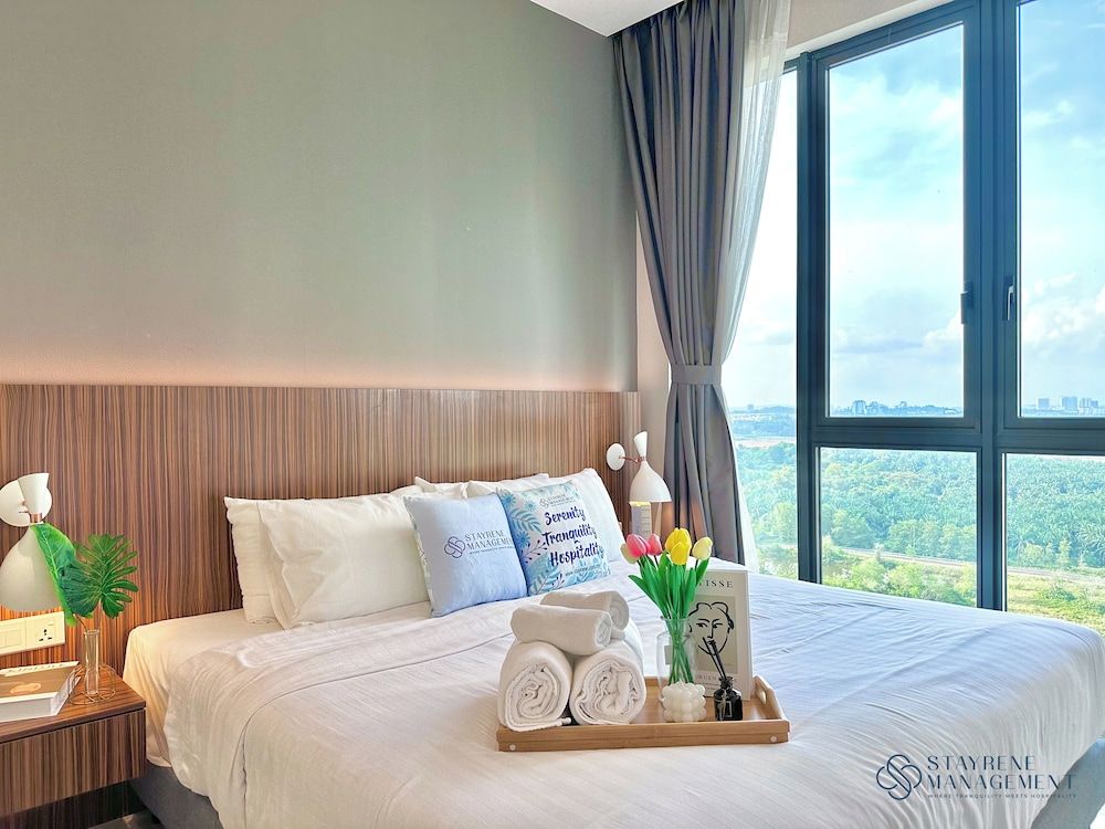 Superior Condo, 2 Bedrooms, Balcony