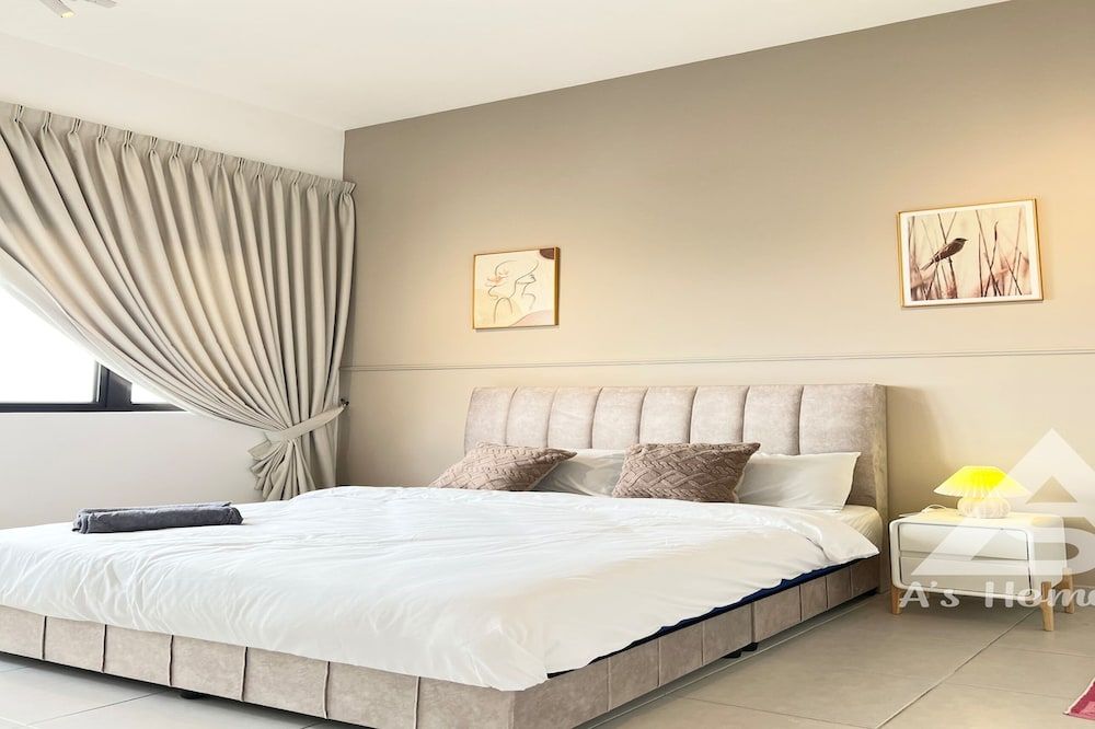 Superior Apartment, 3 Bedrooms, Balcony, City View
